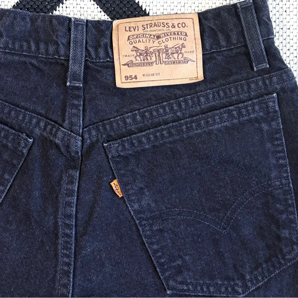 Vintage Levi’s Orange Tab 90s 954 High Waisted Cuffed Hem Denim Shorts in Black